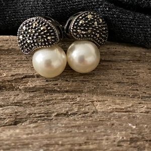 925 silver earrings faux pearl and Marchasite stones